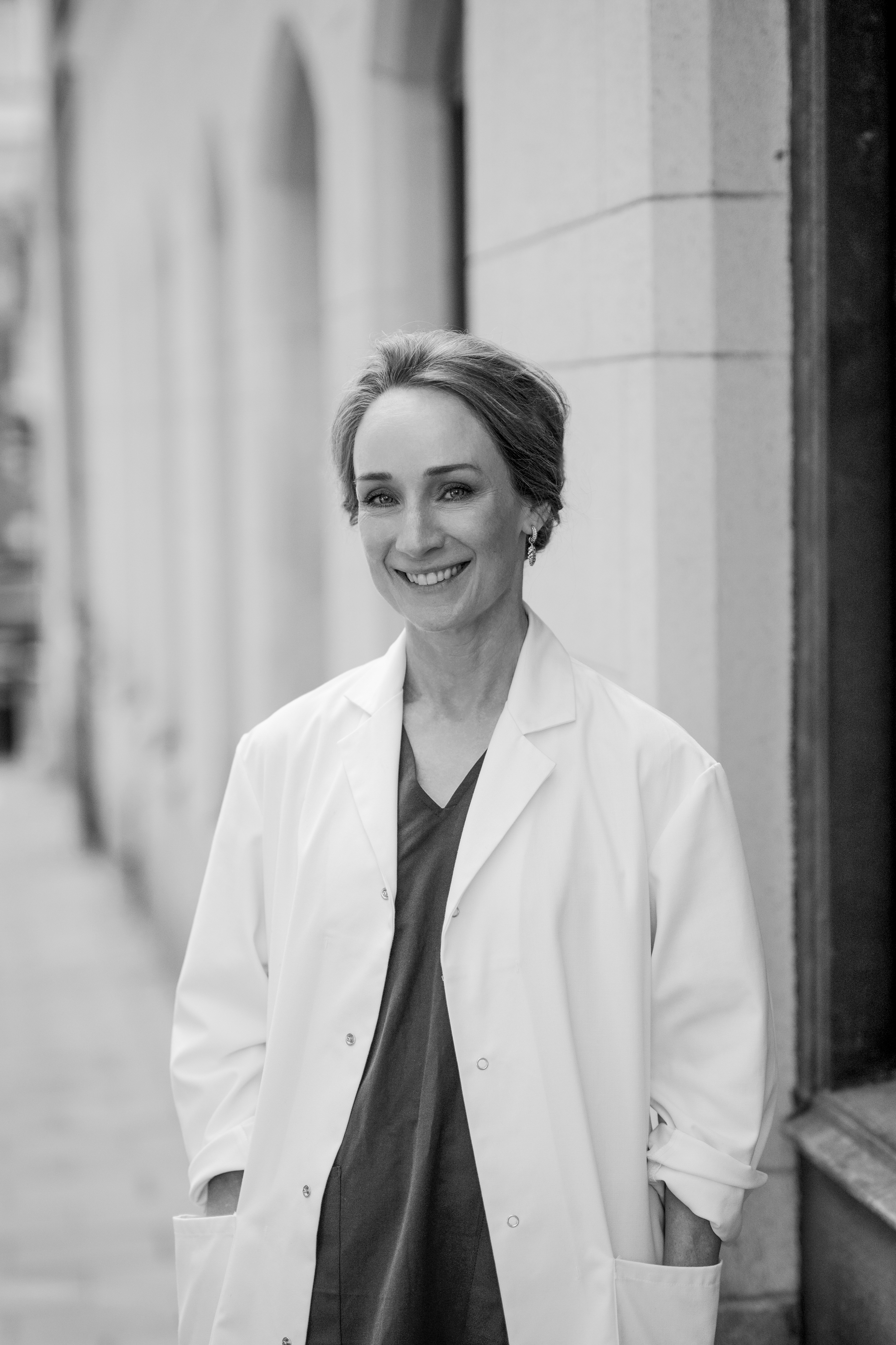 Dr Eva Eken